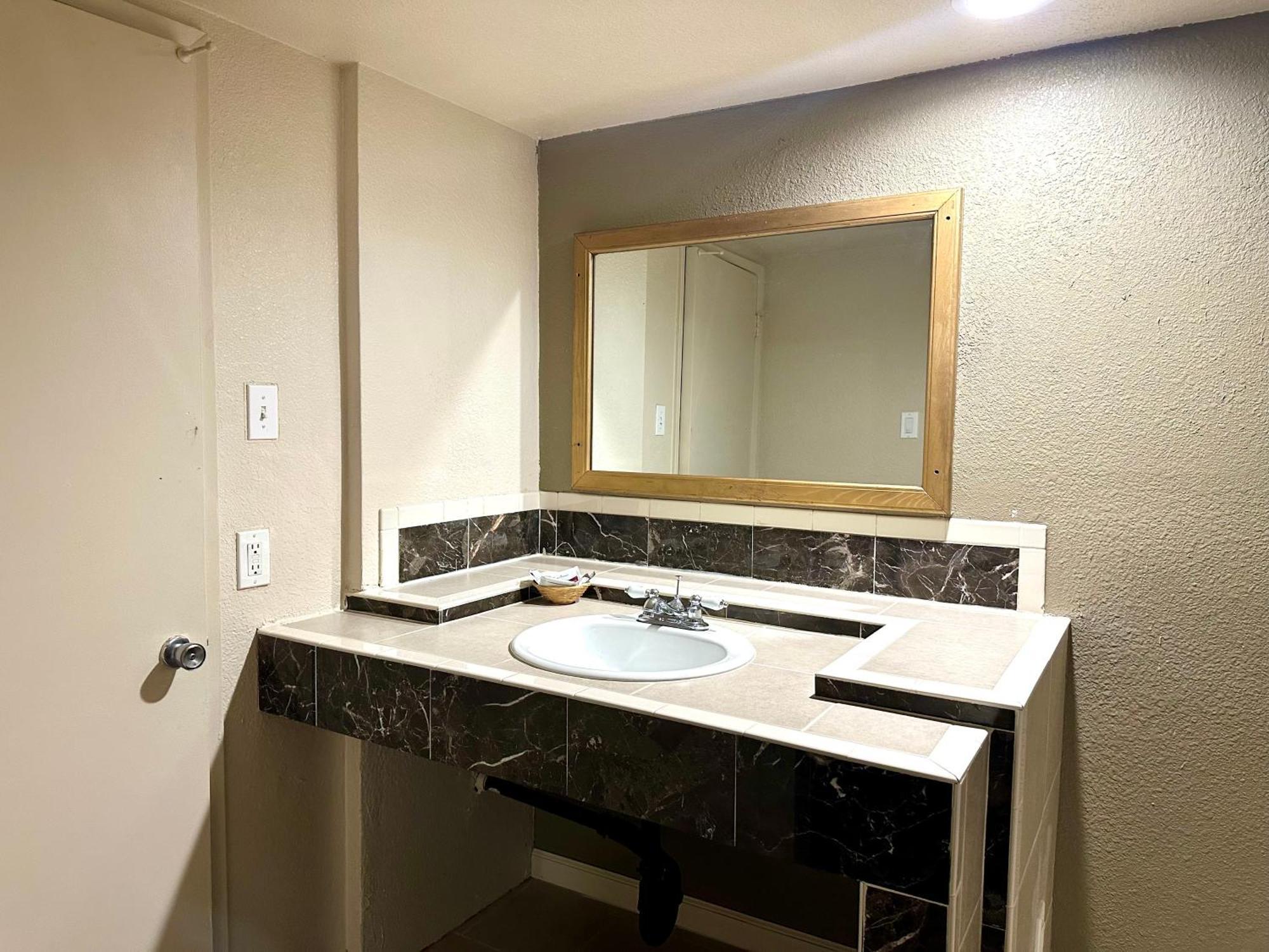 Regency Inn Fresno Luaran gambar