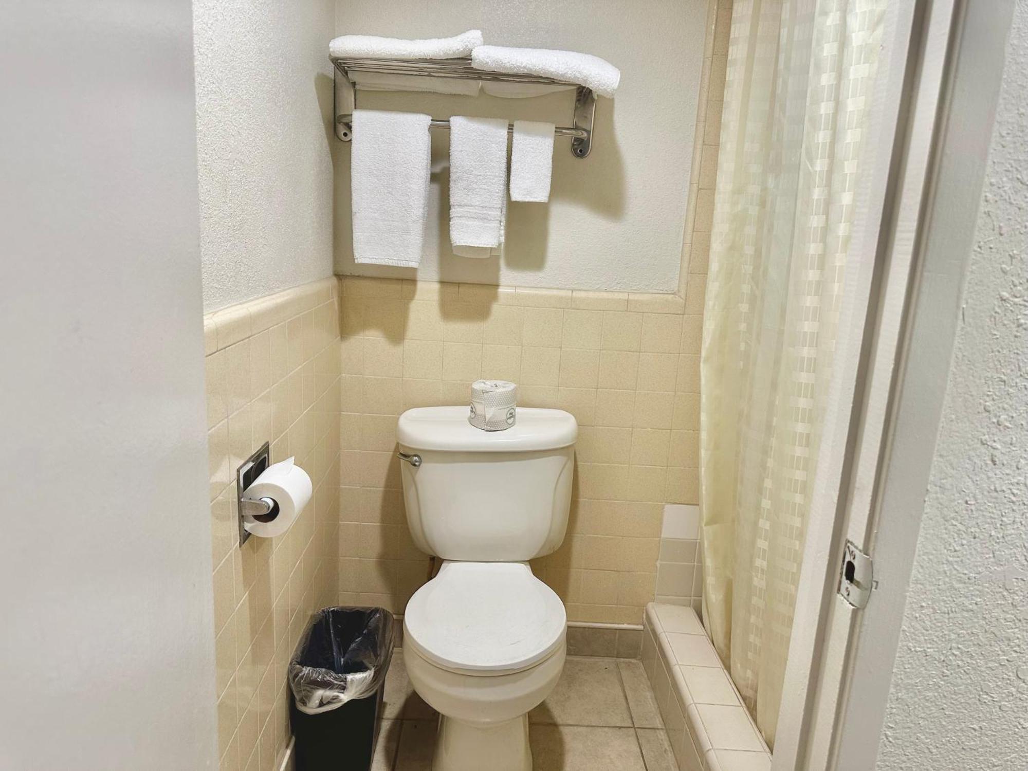 Regency Inn Fresno Luaran gambar